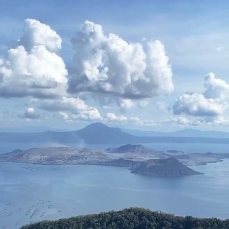 Taal Lake View Wind Residences By Smco Tagaytay City Zewnętrze zdjęcie