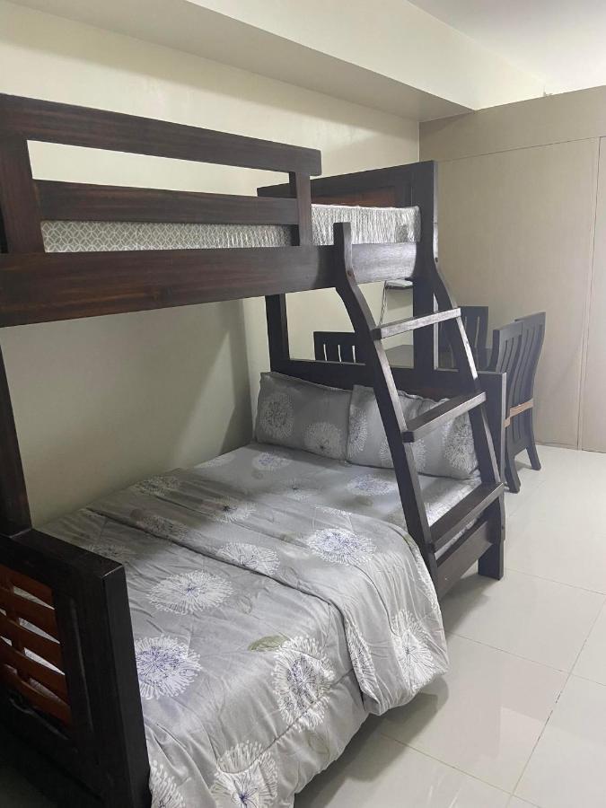 Taal Lake View Wind Residences By Smco Tagaytay City Zewnętrze zdjęcie