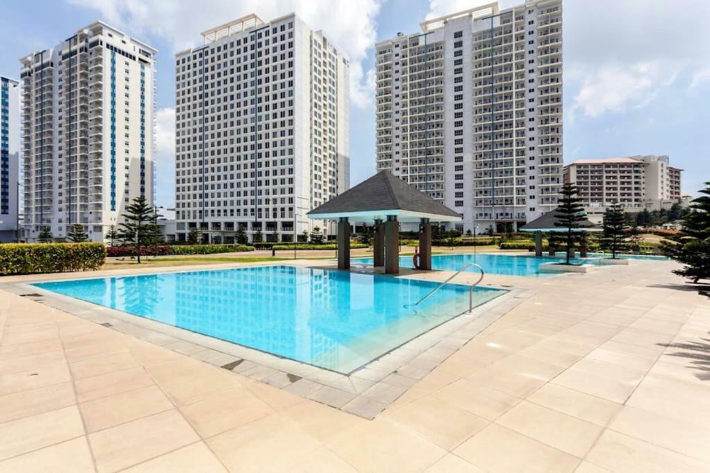 Taal Lake View Wind Residences By Smco Tagaytay City Zewnętrze zdjęcie